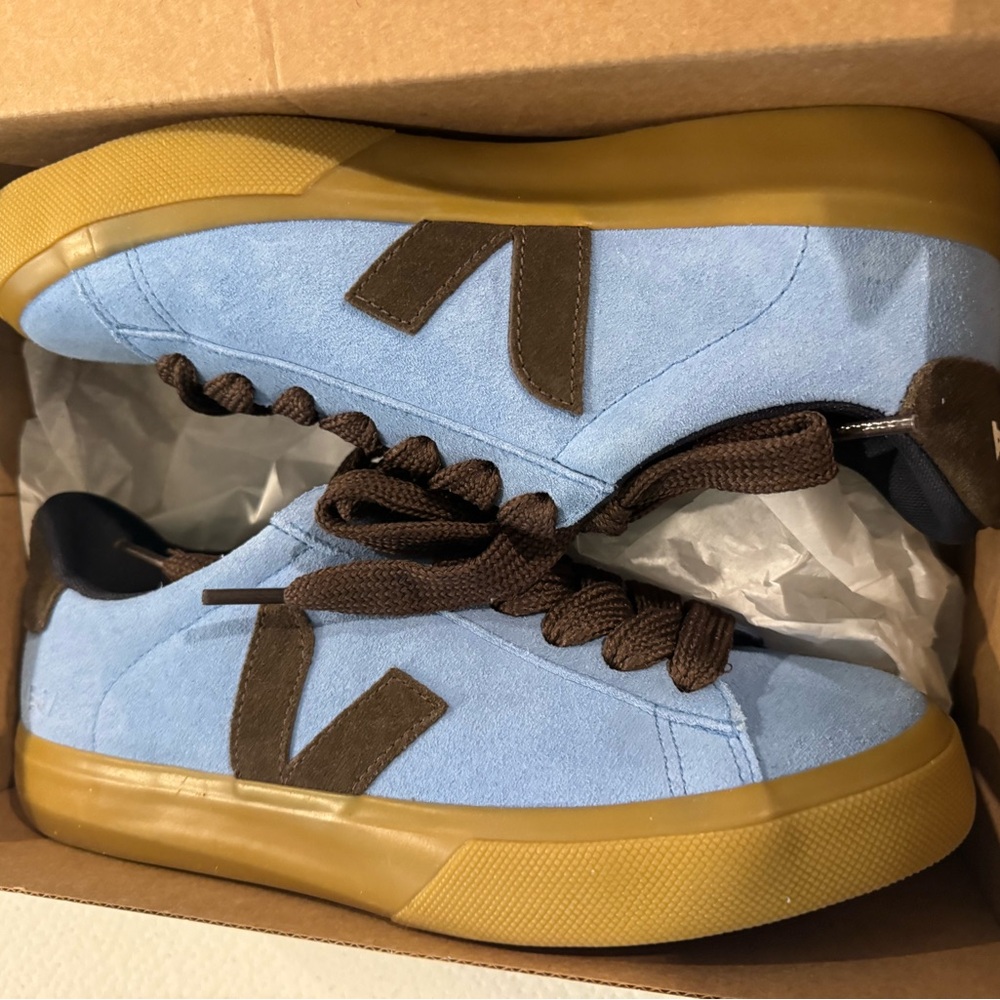 Veja Exclusive Campo Bold Suede Sneakers - Picture 4 of 6